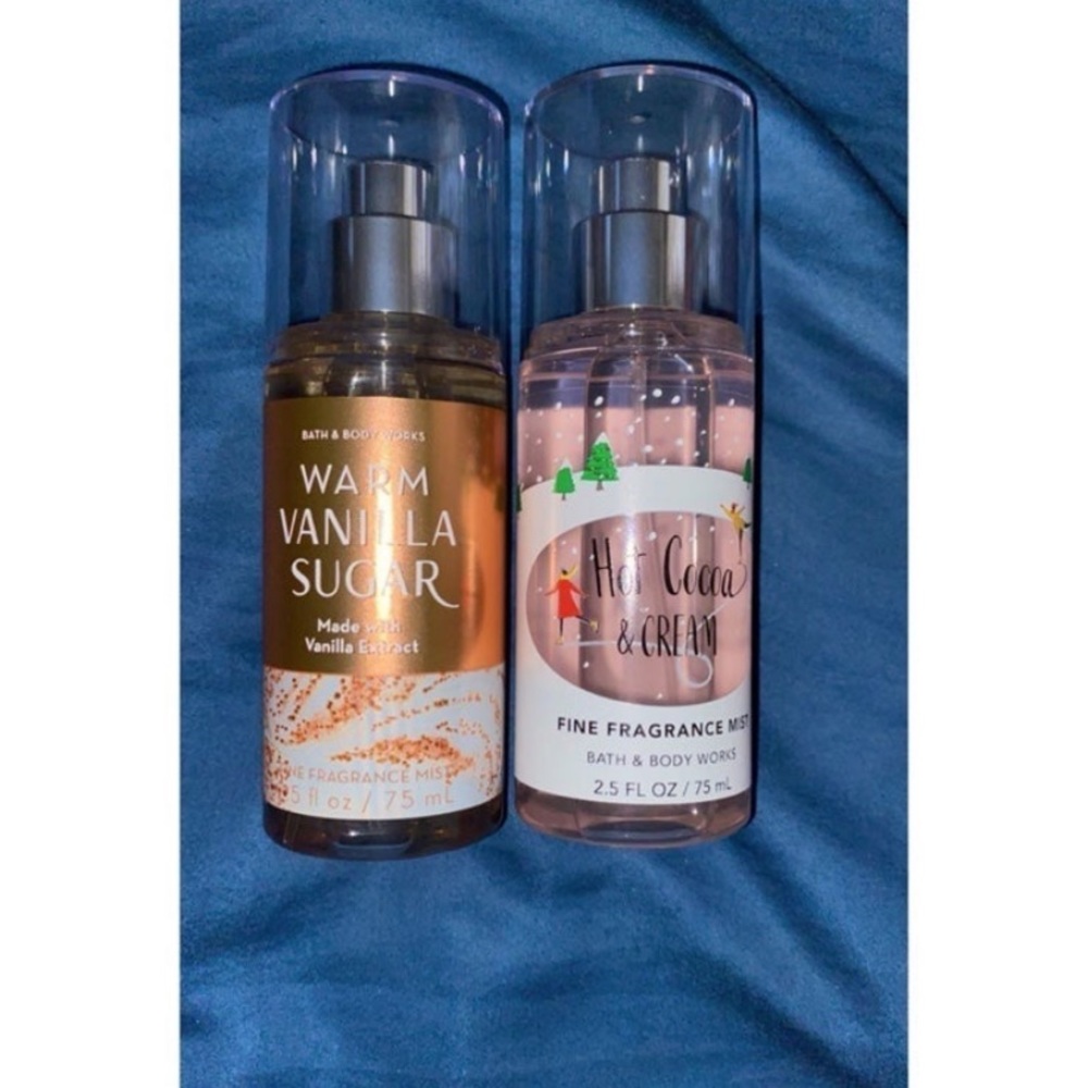 💙3 for $40 Bath and Body Works- Mini’s- Warm Vanilla Sugar & Hot Cocoa & Cream
